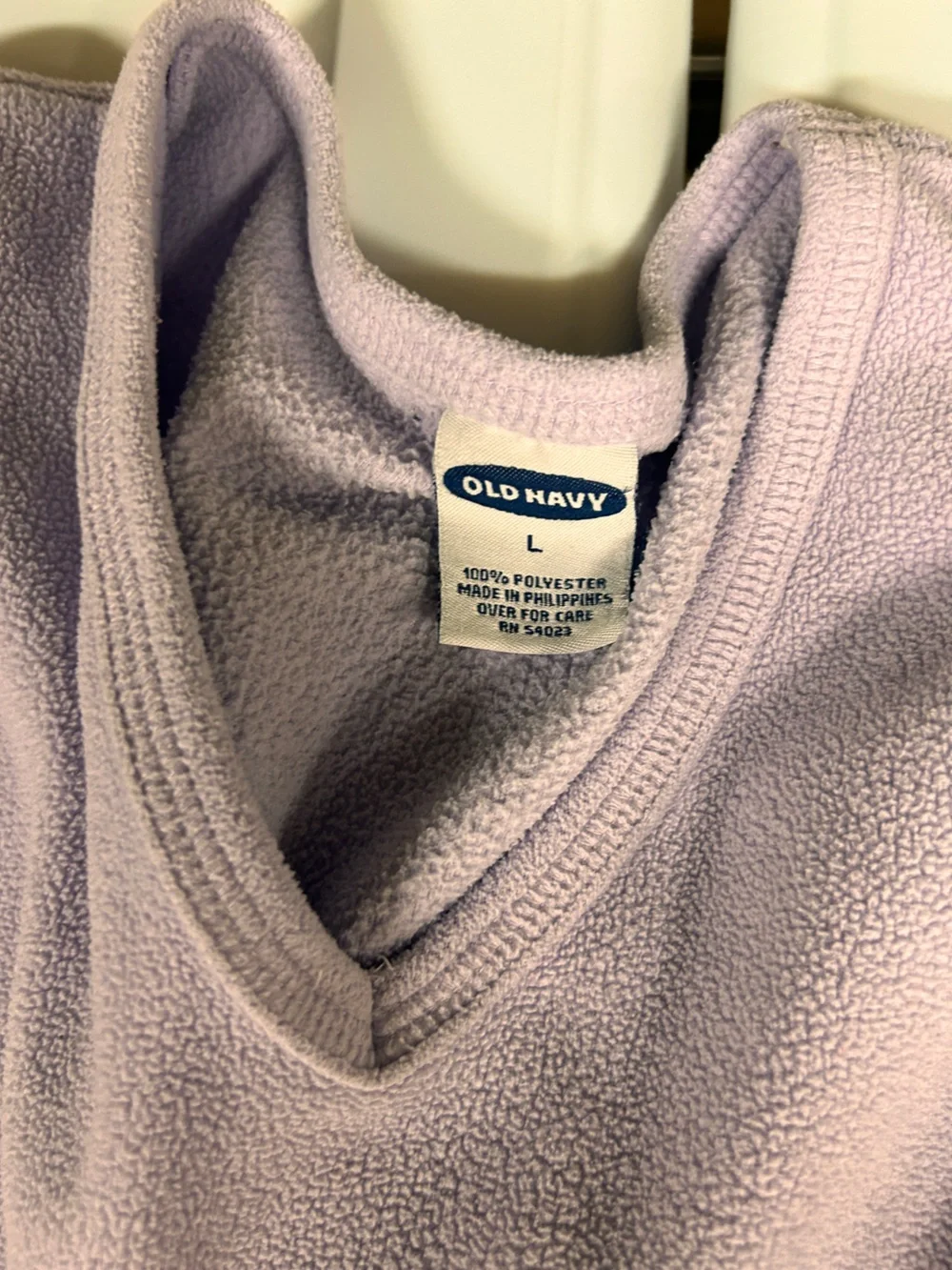 Old Navy Large Light Purple Pullover sweatshirt